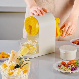 刨冰机刨冰机家用小型手摇绵绵雹冰沙机搅碎冰机器摆摊商用不插电