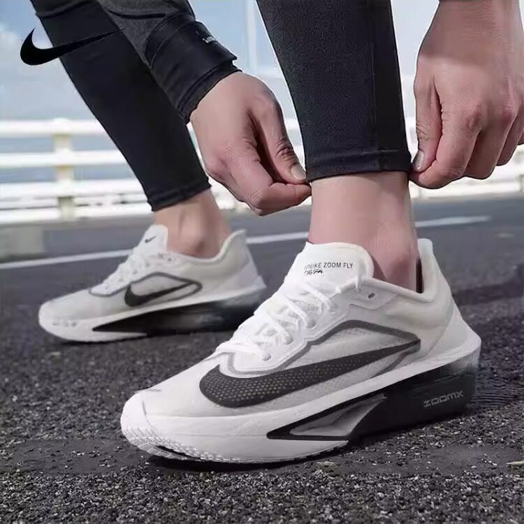 Nike耐克 ZOOM FLY 6新款竞速训练碳板运动鞋跑步鞋男 FN8454