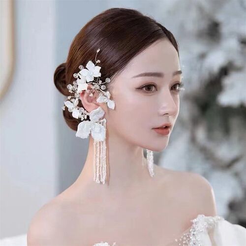 New Korean-style Sweet Flowers Romantic Beautiful Crystal Ea
