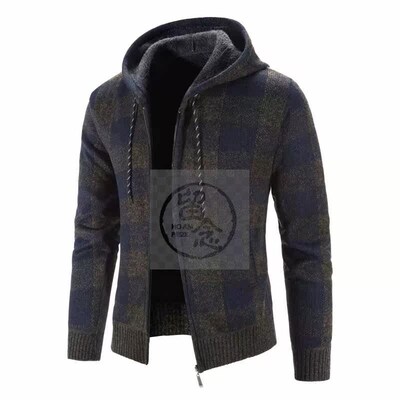 。Autumn and winter Plush thickened plaid sweater large men