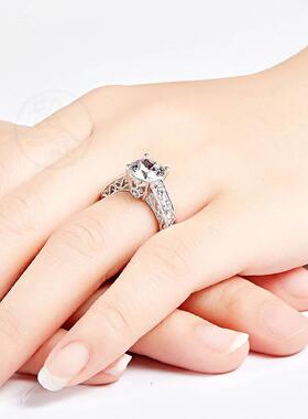 -Pattern palace style four-claw ring new high-end luxury mic