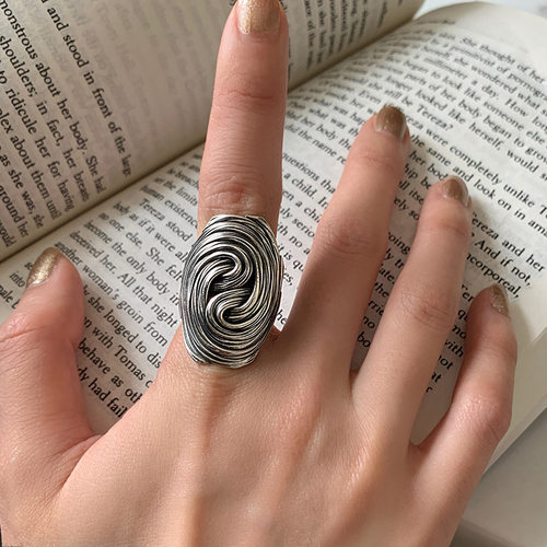 Thai Silver Color Personality Design Irregular Twist Oval Wi