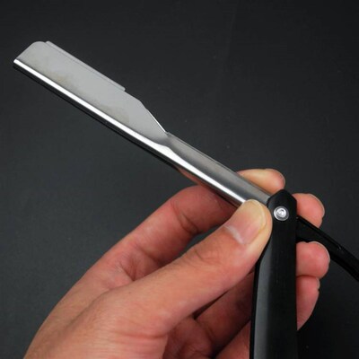 manual razor old-fashioned shaving mans beard shaving