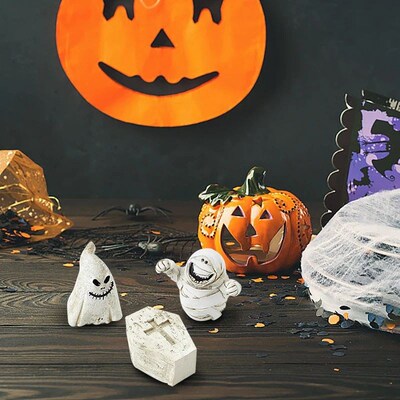 1pcs Halloween Ornaments Figurine Desktop Lifelike Vivid