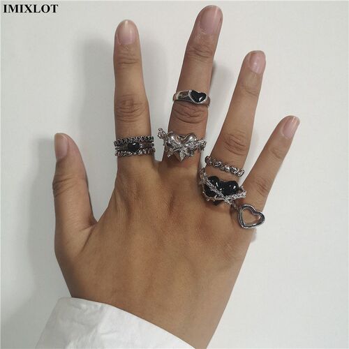 2022 New Punk Gothic Thorns Black Silver Color Heart Metal O