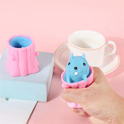 Cute Animal Squirrel Squeeze Squirrel Vent Squirrel Cup Deco