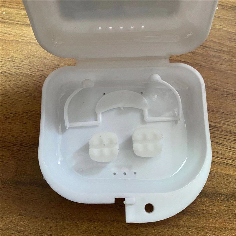 可伸缩吸血鬼牙套万圣节可控制牙套獠牙假牙少儿牙套整蛊玩具虎牙