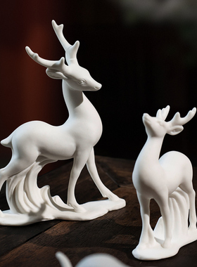 鹿摆件陶瓷客厅酒柜玄关装饰品办公室创意白瓷小鹿工艺品景观摆设