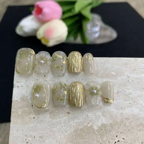 10pcs Hand Drawn Polka Dot Lines Press On Nails Short Sweet