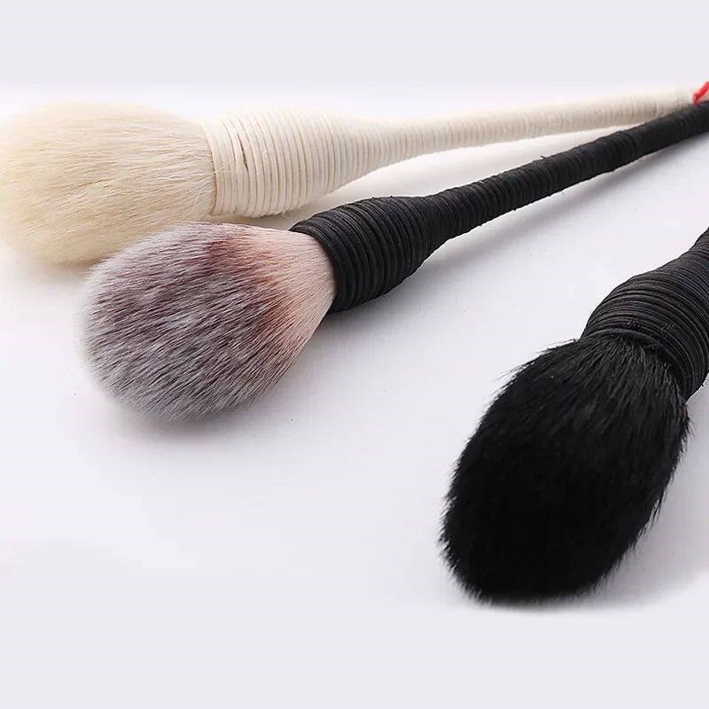 Flat Goat Wool Rattan Makeup Brushes Profesional Foundation - 实物图
