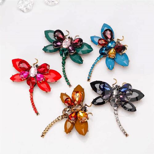 (  Fashion temperament alloy diamond inlaid color gem Dragon