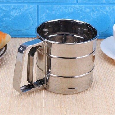 Handheld Flour Shaker Stainless Steel Mesh Sieve Cup Icing