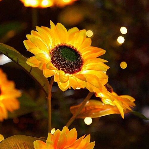 Solar Sunflower Light Auto ON/Off Outdoor Decorative Light