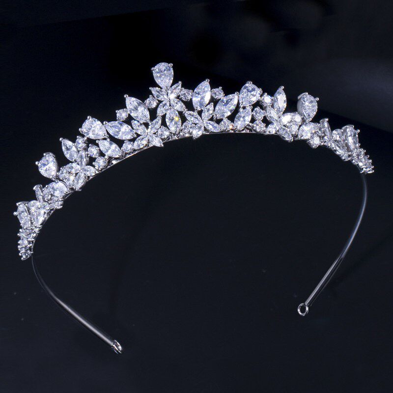 ThreeGraces Elegant Shiny Cubic Zirconia Bridal Wedding Banq - 实物图