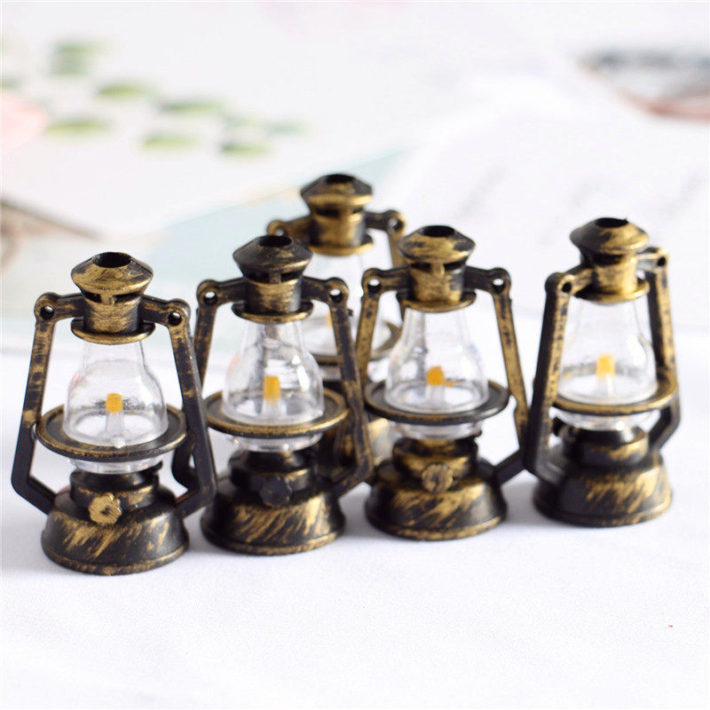 5/10PCS 37x54mm Scale Mini Kerosene Lantern Decor Miniature