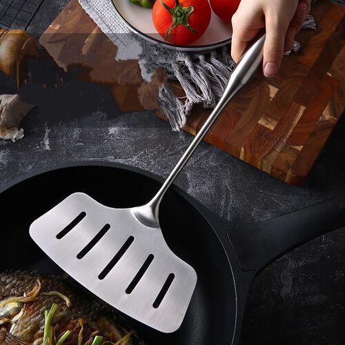 1PC Stainless Steel Fish Frying Spatula Egg Pan Scoop Nonsti