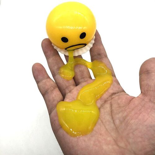 Halloween egg yolk vomiting squishy slime ball Vent toys玩具
