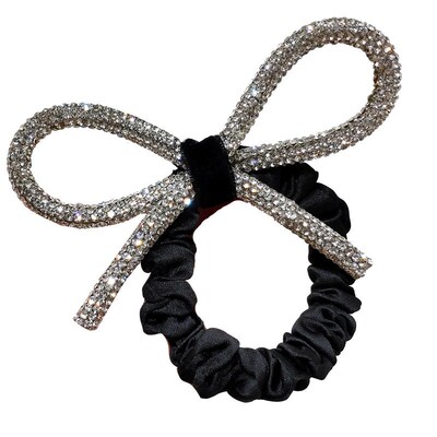 South Koreas Dongdaemun Shiny diamond-studded bow hair ring