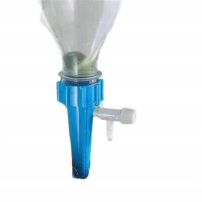 Automatic Plant Watering Device for Outings - A Lazy Person