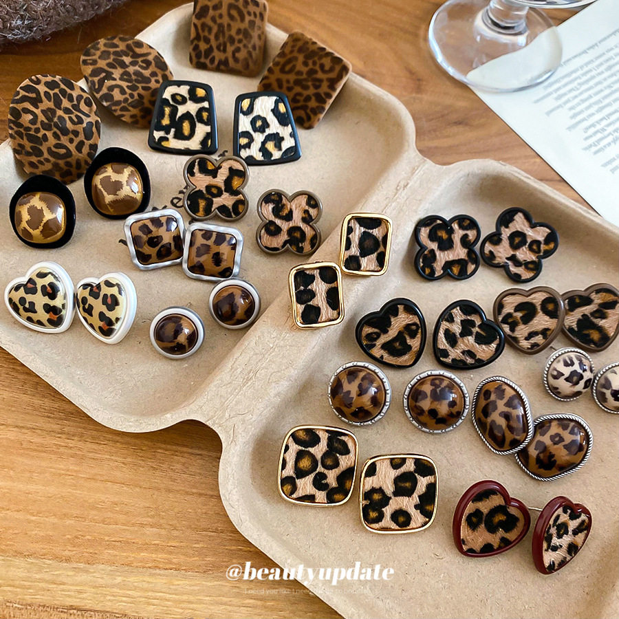 银针植绒豹纹几何耳钉美拉德复古气质耳坠耳环轻奢高级感小众耳饰,饰品/流行首饰/时尚饰品新,银饰耳饰,淘宝优惠券,粉丝福利购,淘宝优惠卷