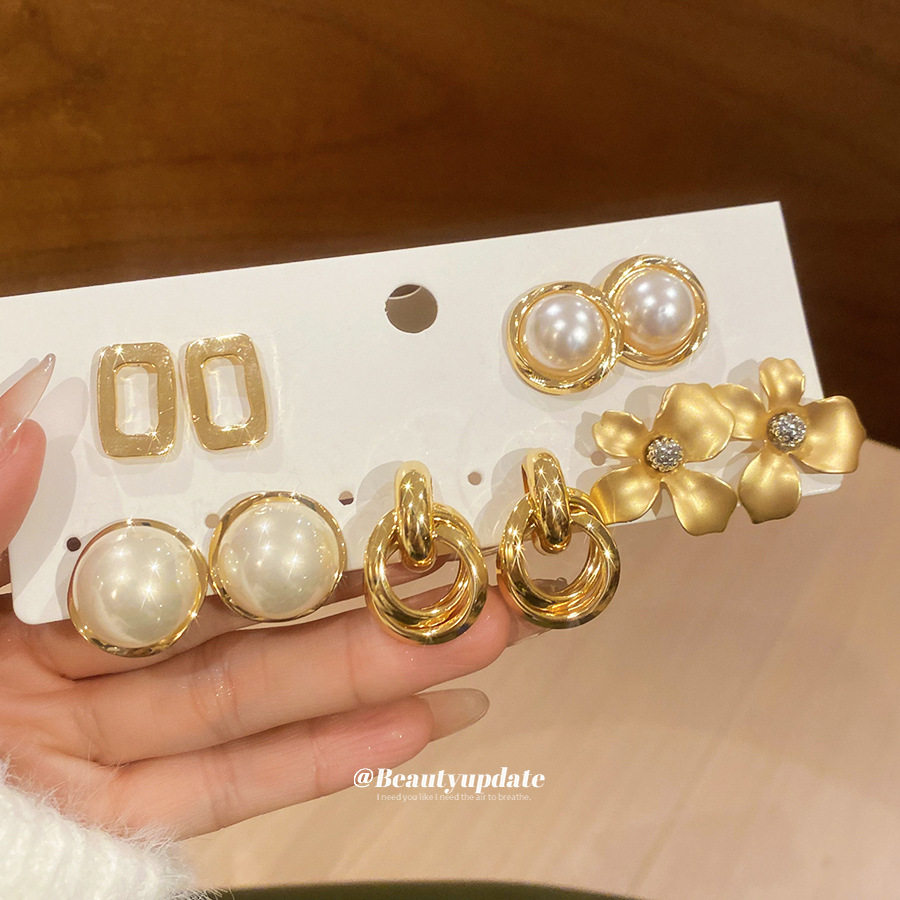 银针花朵珍珠耳钉套装法式复古轻奢高级感耳环个性小众设计感耳饰,饰品/流行首饰/时尚饰品新,银饰耳饰,淘宝优惠券,粉丝福利购,淘宝优惠卷