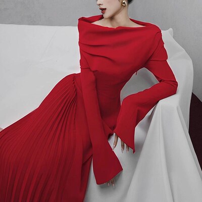 Red Yujie Light Mature Style Slant Neck 2025 Womens Stacked