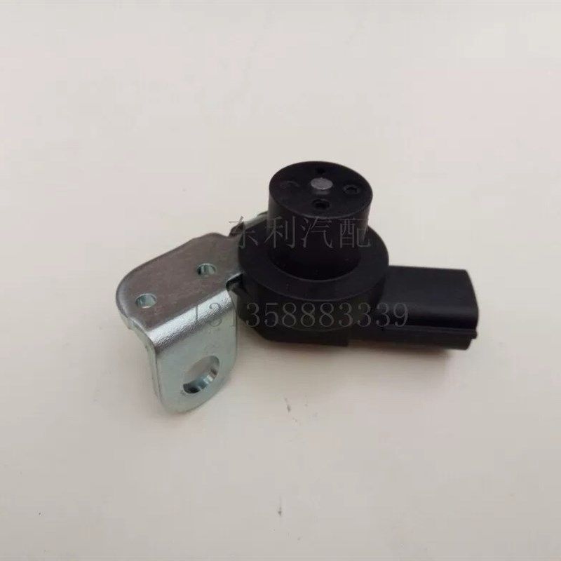 东风御风凯普特N300 曲轴传感器 ZD30发动机曲轴位置传感器K K7