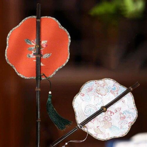 Group fan can be rolled bamboo woven hand-printed cooling