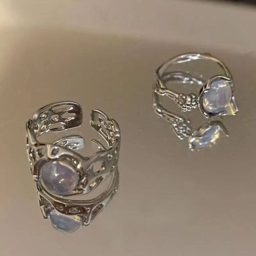 Elegant White Opal Irregular Crystal Ring Fashion Vintage Me