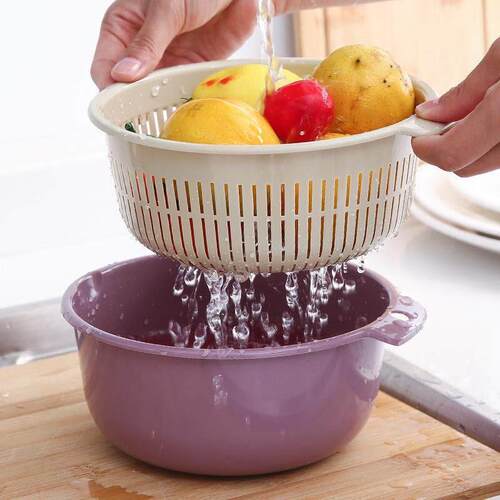 Double-layer vegetable washing basin with plastic draining b