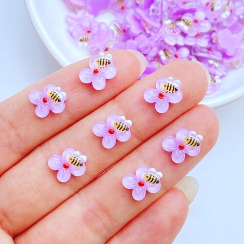 50Pcs New Cute Mini 8*10mm Floret Honeybee Resin Figurine Cr