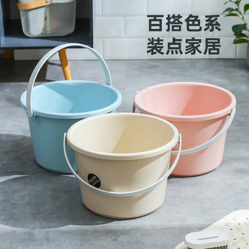 Large bucket household portable astic thickened water stor