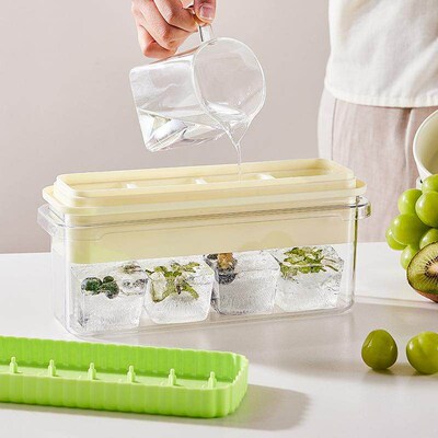 Plastic Press Large Ice Cube Whiskey 5cm Square with Lid, La