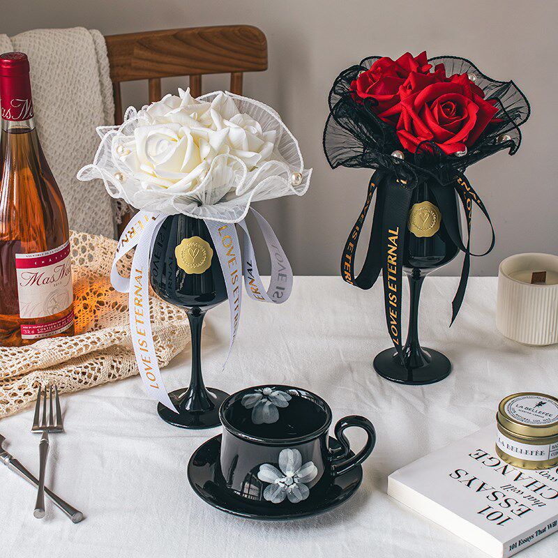高级感逼真酒杯玫瑰假花仿真花摆设花束客厅装饰花摆件婚礼布置