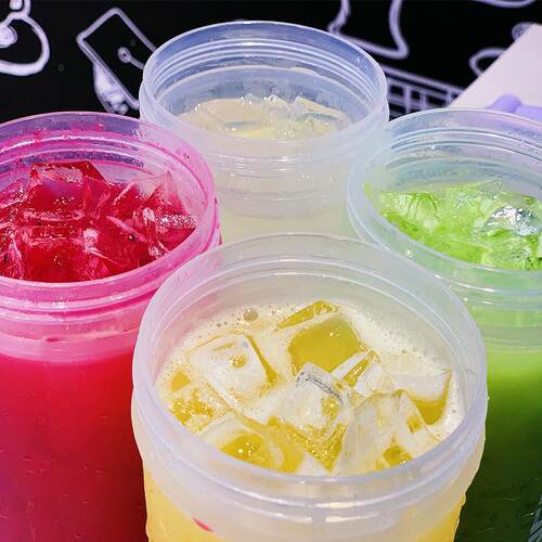 500/700ml Portable Shaker Bottle with Stirring Ball Is Perfe