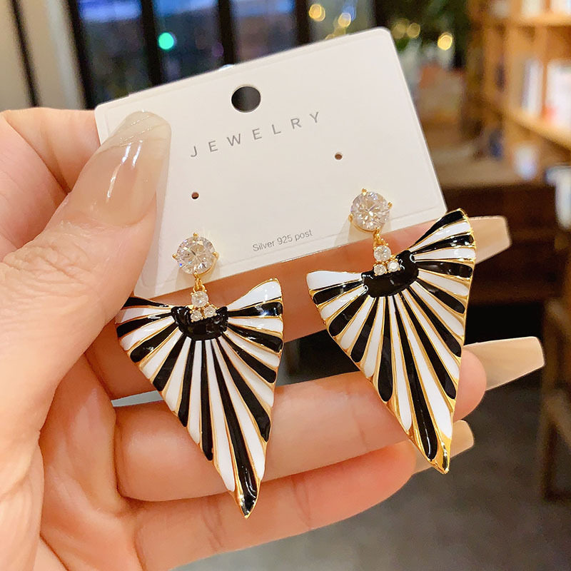 复古夸张几何撞色三角耳环高级感大气滴釉银针耳钉冷淡风耳饰