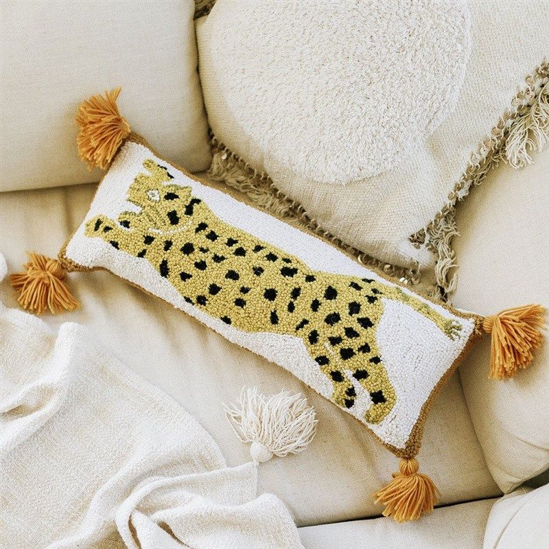 纽约下城公园进口CHI-CHI波点小豹流苏装饰羊毛钩织腰枕靠垫抱枕