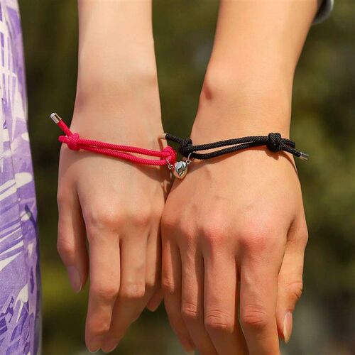 2 Pice Color Black White Hand Rope Love Magnetic Couple Good