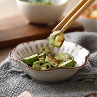 4 small serving bowls with ceramic saucer sauce