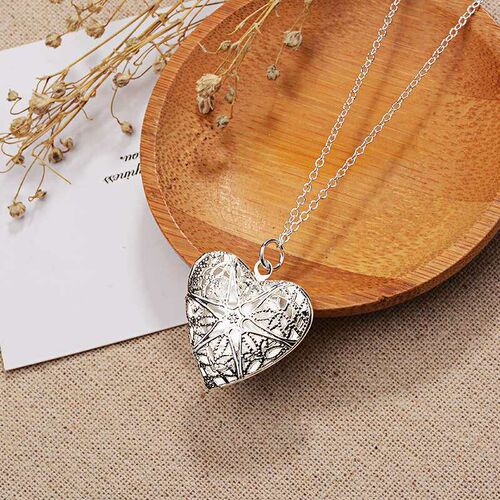 Heart Shaped Mesh Photo Frame Pendant Fashion tend Pendant