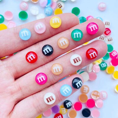 50 Pcs New 8mm Cute Mixed Mini M Candy Flat Back Resin Caboc