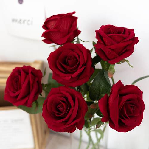 1pc/5pc Beautiful Silk Artificial Rose Flowers Wedding Home