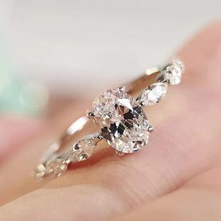 Huitan Dainty Women Engagement Rings AAA Cubic Zircon Silver
