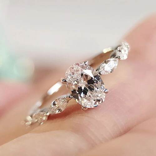 Huitan Dainty Women Engagement Rings AAA Cubic Zircon Silver