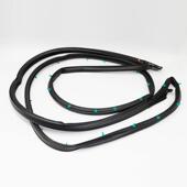 821302V000适用于现代21788Veolster前车门密条封橡带82130 胶2V0