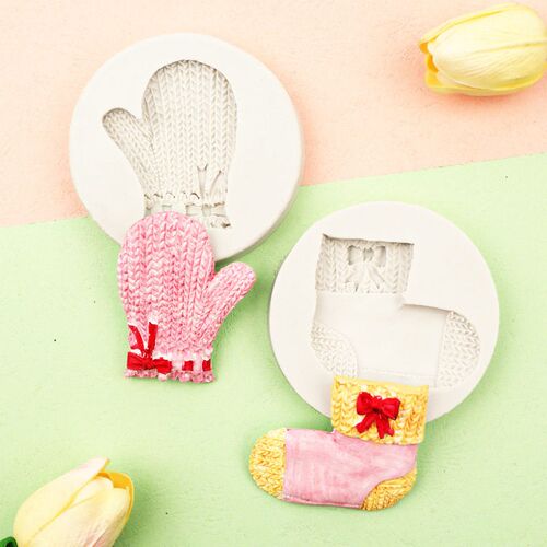 Cartoon Christmas Plush Glove Shape Mold Creative Baking Fon