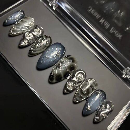 24Pcs False Nails Spicy Girl Silver Bow with Diamond Fake Na