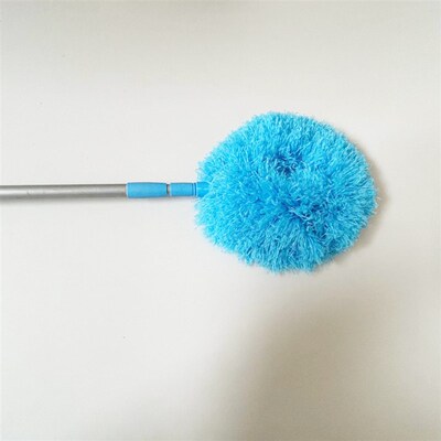 Extended retractable ceiling fan duster, circular dusting