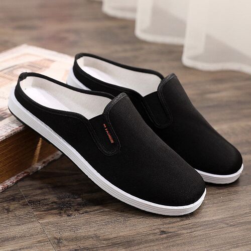 2023 Cloth Shoes Men Soft Sole Chinese Embroidery Men Shoes