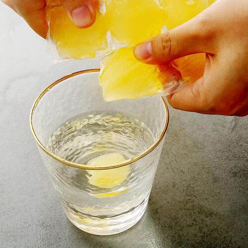 Disposable Ice Pack and Ice Cube Mold Creative Sealed Small